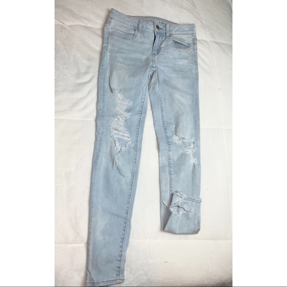 American Eagle Light Wash Super Stretch Je…